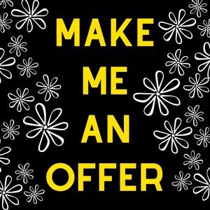 MAKE ME AN OFFER 😊🖤